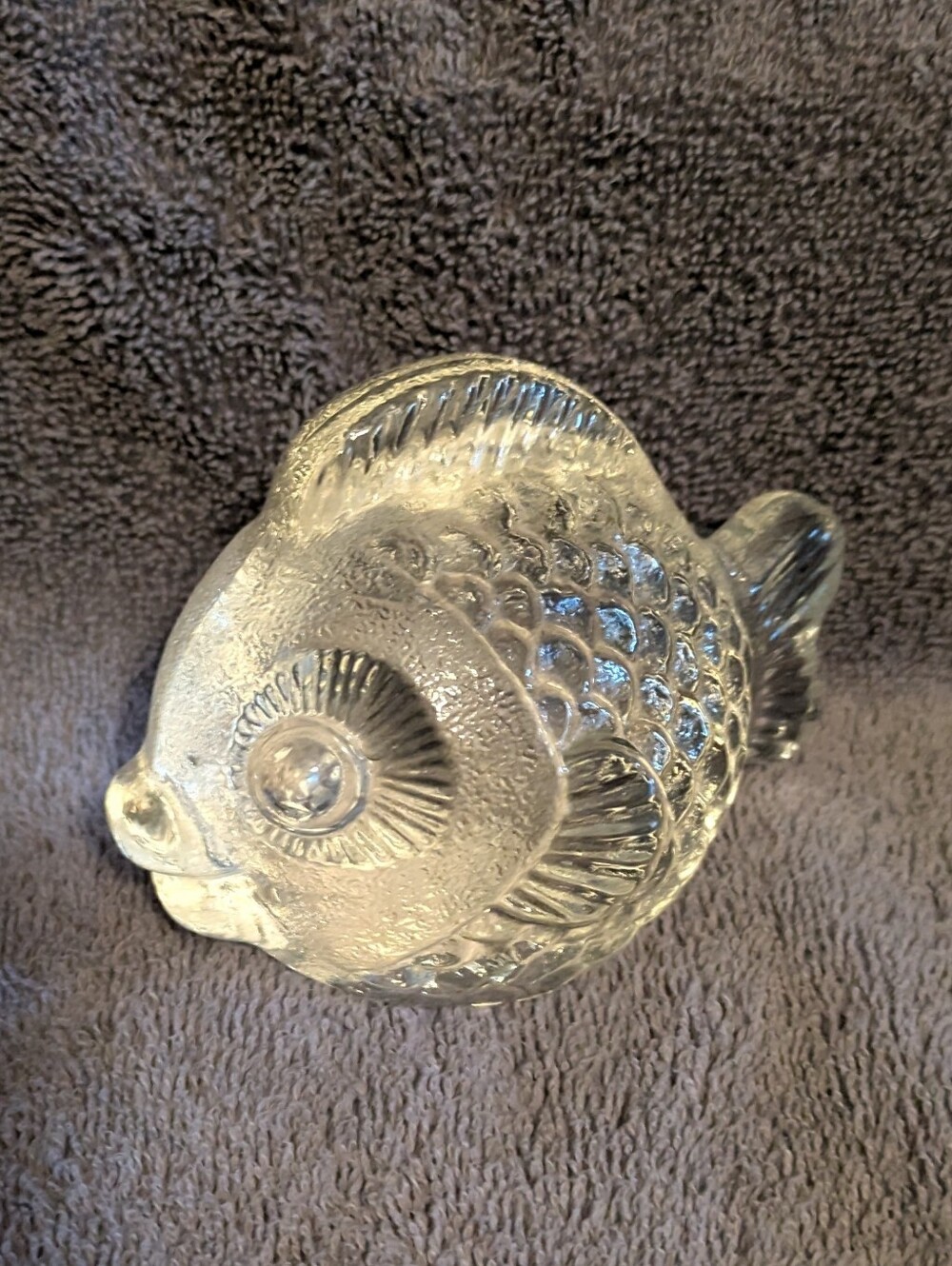 Paperweight Clear Glass Fish Figurine Home Accent NWOT